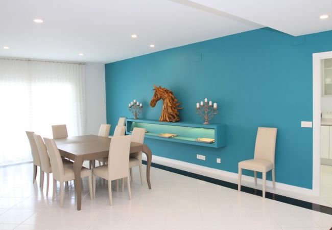 Вилла на Miami Playa - ALAMO Gran villa piscina privada y WiFi gratis Вилла на Miami Playa - ALAMO Gran villa piscina privada y WiFi gratis