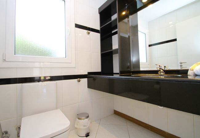 Вилла на Miami Playa - ALAMO Gran villa piscina privada y WiFi gratis Вилла на Miami Playa - ALAMO Gran villa piscina privada y WiFi gratis