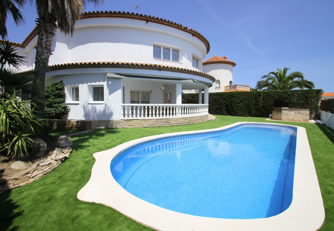 Вилла на Миами Плайя - ALAMO Gran villa piscina privada y WiFi gratis Вилла на Миами Плайя - ALAMO Gran villa piscina privada y WiFi gratis