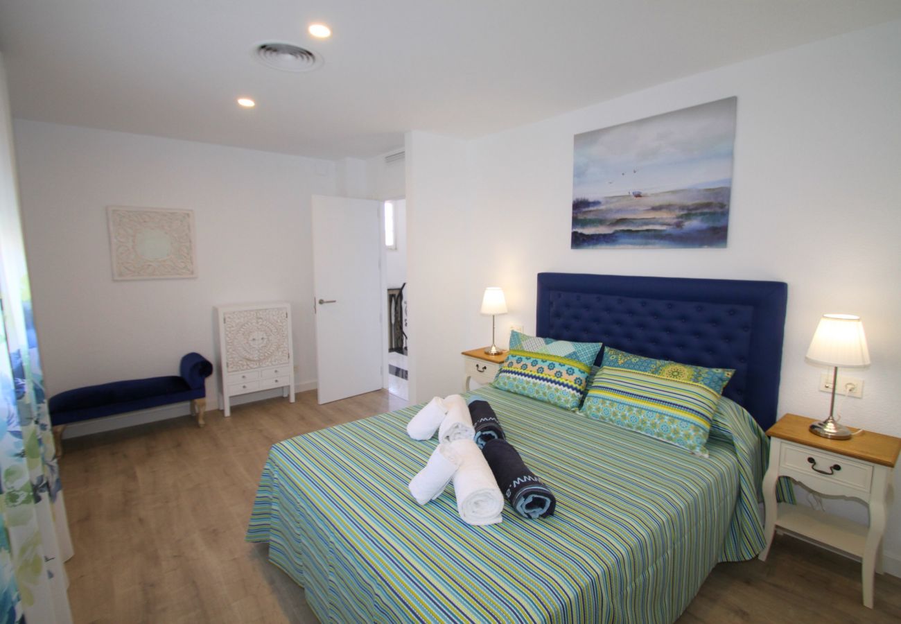 Вилла на Миами Плайя - ALAMO Gran villa piscina privada y WiFi gratis Вилла на Миами Плайя - ALAMO Gran villa piscina privada y WiFi gratis