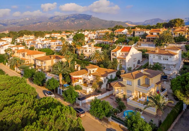 Вилла на Miami Playa - CORAL Villa piscina privada, jardín, Wifi gratis Вилла на Miami Playa - CORAL Villa piscina privada, jardín, Wifi gratis