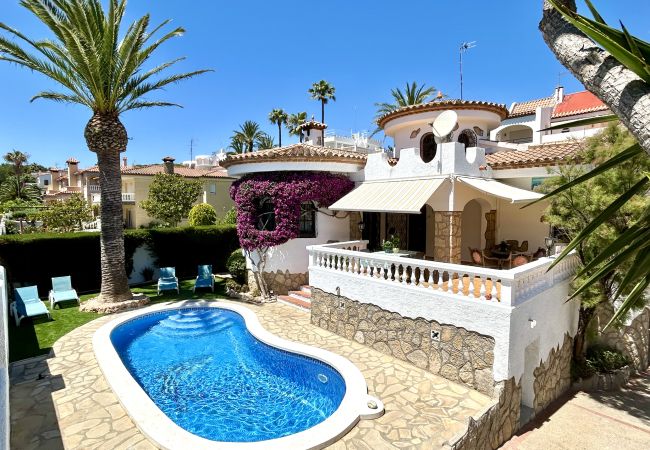 Вилла на Miami Playa - CORAL Villa piscina privada, jardín, Wifi gratis Вилла на Miami Playa - CORAL Villa piscina privada, jardín, Wifi gratis