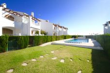 Таунхаус на Оспиталет дель Инфант - ARENAL adosado 1ª línea del mar, piscina comun