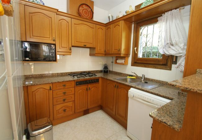 Таунхаус на Miami Playa - RIOJA Adosado jardín, BBQ, piscina y Wifi gratis Таунхаус на Miami Playa - RIOJA Adosado jardín, BBQ, piscina y Wifi gratis