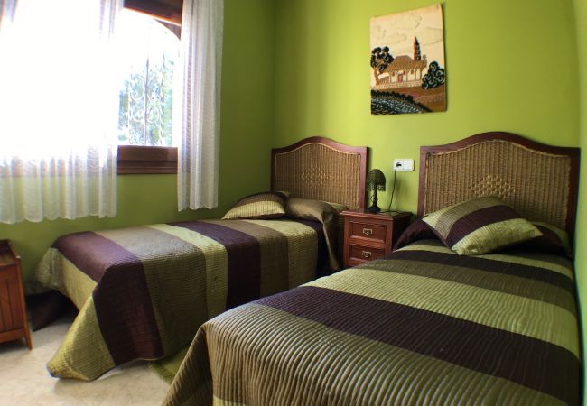 Таунхаус на Miami Playa - RIOJA Adosado jardín, BBQ, piscina y Wifi gratis Таунхаус на Miami Playa - RIOJA Adosado jardín, BBQ, piscina y Wifi gratis