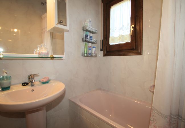 Таунхаус на Miami Playa - RIOJA Adosado jardín, BBQ, piscina y Wifi gratis Таунхаус на Miami Playa - RIOJA Adosado jardín, BBQ, piscina y Wifi gratis