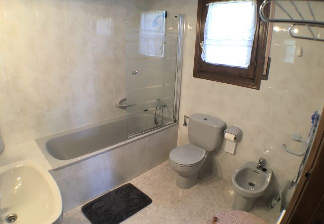 Таунхаус на Miami Playa - RIOJA Adosado jardín, BBQ, piscina y Wifi gratis Таунхаус на Miami Playa - RIOJA Adosado jardín, BBQ, piscina y Wifi gratis