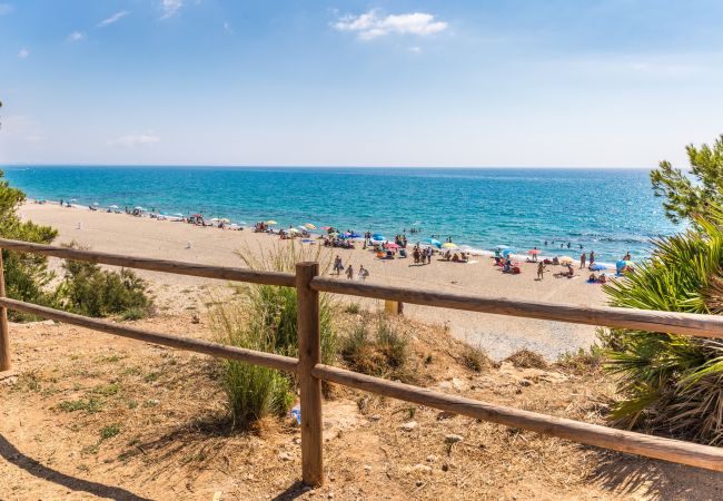 Таунхаус на Miami Playa - RIOJA Adosado jardín, BBQ, piscina y Wifi gratis Таунхаус на Miami Playa - RIOJA Adosado jardín, BBQ, piscina y Wifi gratis