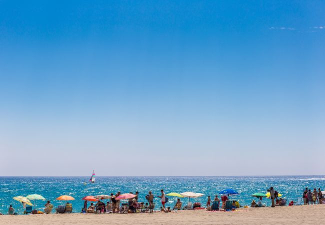 Таунхаус на Miami Playa - RIOJA Adosado jardín, BBQ, piscina y Wifi gratis Таунхаус на Miami Playa - RIOJA Adosado jardín, BBQ, piscina y Wifi gratis