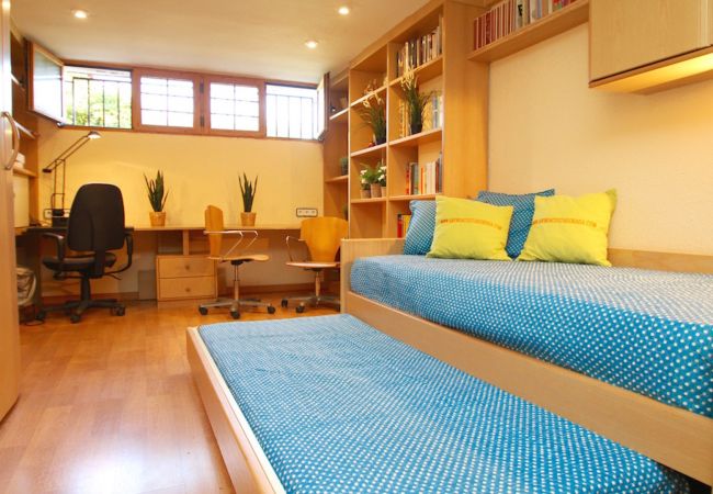 Таунхаус на Miami Playa - CASABLANCA 1ª línea mar con BBQ y Wifi Таунхаус на Miami Playa - CASABLANCA 1ª línea mar con BBQ y Wifi