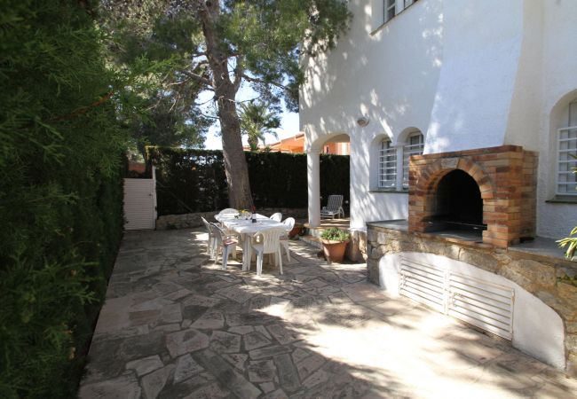 Таунхаус на Миами Плайя - BEDOL1 Adosado jardín, piscina comun, WiFi gratis Таунхаус на Миами Плайя - BEDOL1 Adosado jardín, piscina comun, WiFi gratis