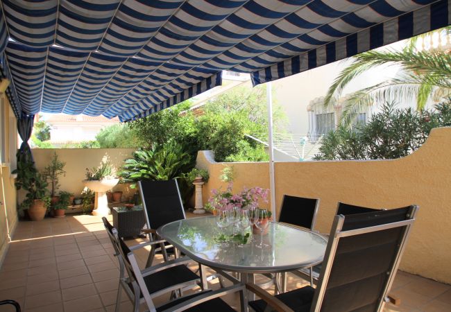 Вилла на Miami Playa - TINA villa adosada con piscina privada Вилла на Miami Playa - TINA villa adosada con piscina privada