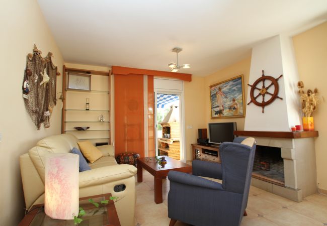 Вилла на Miami Playa - TINA villa adosada con piscina privada Вилла на Miami Playa - TINA villa adosada con piscina privada