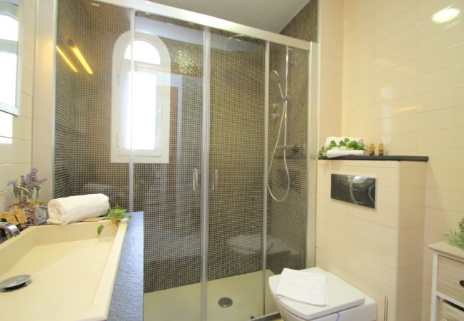 Таунхаус на Miami Playa - CALETA adosado 1ª línea del mar, piscina comun Таунхаус на Miami Playa - CALETA adosado 1ª línea del mar, piscina comun