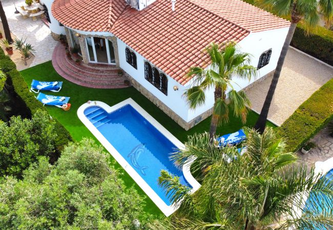 Вилла на Миами Плайя - MAGNOLIA villa con piscina al lado de la playa Вилла на Миами Плайя - MAGNOLIA villa con piscina al lado de la playa