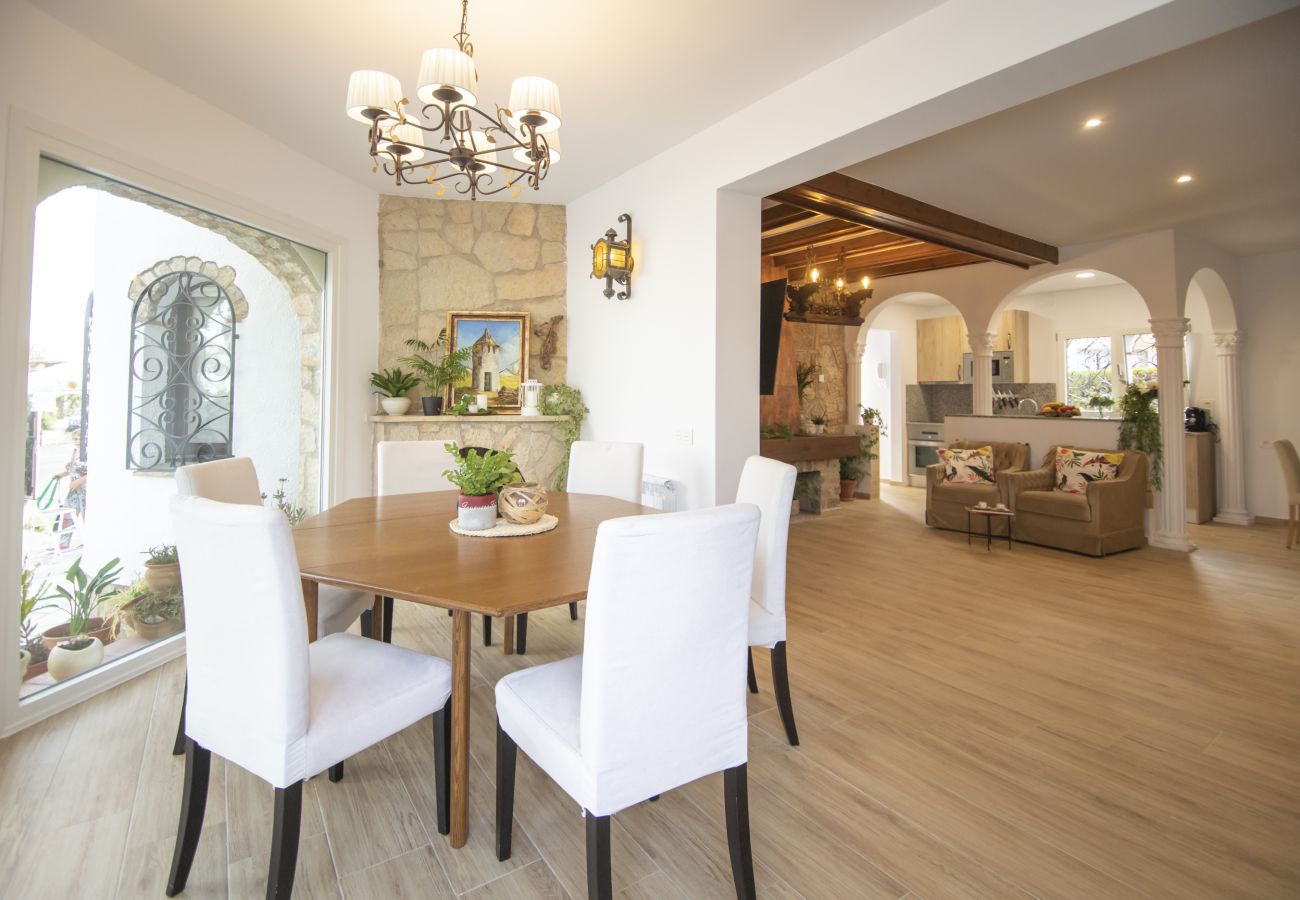 Вилла на Миами Плайя - MAGNOLIA villa con piscina al lado de la playa Вилла на Миами Плайя - MAGNOLIA villa con piscina al lado de la playa
