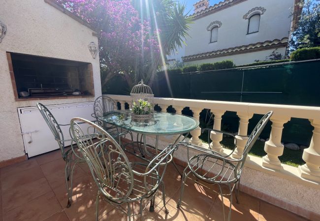 Таунхаус на Miami Playa - MASIA4 adosado con piscina comunitaria Таунхаус на Miami Playa - MASIA4 adosado con piscina comunitaria