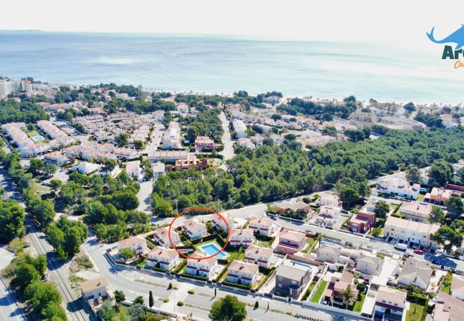 Таунхаус на Miami Playa - MASIA4 adosado con piscina comunitaria Таунхаус на Miami Playa - MASIA4 adosado con piscina comunitaria