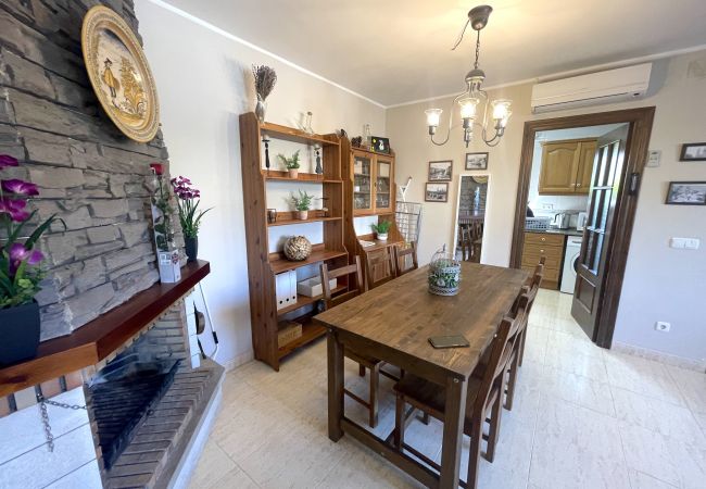 Таунхаус на Miami Playa - MASIA4 adosado con piscina comunitaria Таунхаус на Miami Playa - MASIA4 adosado con piscina comunitaria