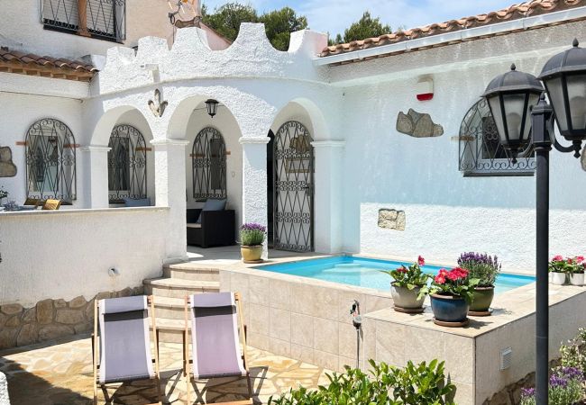 Вилла на Miami Playa - YUCA Villa para 4 personas Вилла на Miami Playa - YUCA Villa para 4 personas