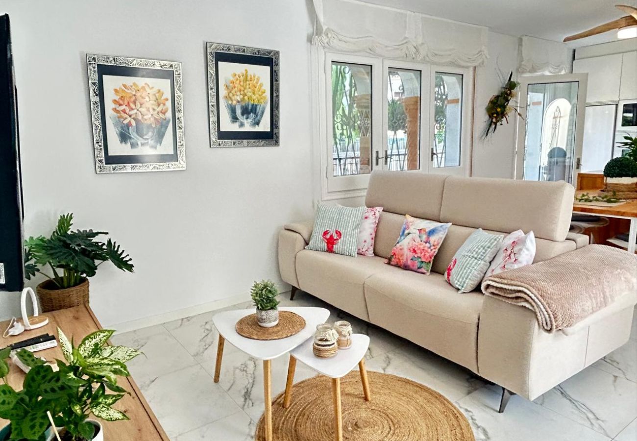 Вилла на Миами Плайя - YUCA Villa para 4 personas Вилла на Миами Плайя - YUCA Villa para 4 personas