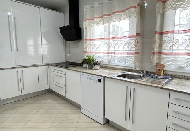 Вилла на Miami Playa - CALIFORNIA Villa gran jardin, piscina privada Вилла на Miami Playa - CALIFORNIA Villa gran jardin, piscina privada