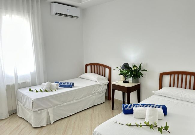Вилла на Miami Playa - CALIFORNIA Villa gran jardin, piscina privada Вилла на Miami Playa - CALIFORNIA Villa gran jardin, piscina privada