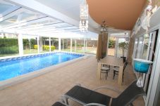 Villa en Hospitalet de l'Infant - CHALET INDEPENDIENTE PUERTO