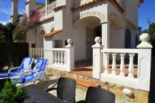 Casa adosada en Miami Playa - Pareado en Pino Alto con gran jardín y piscina