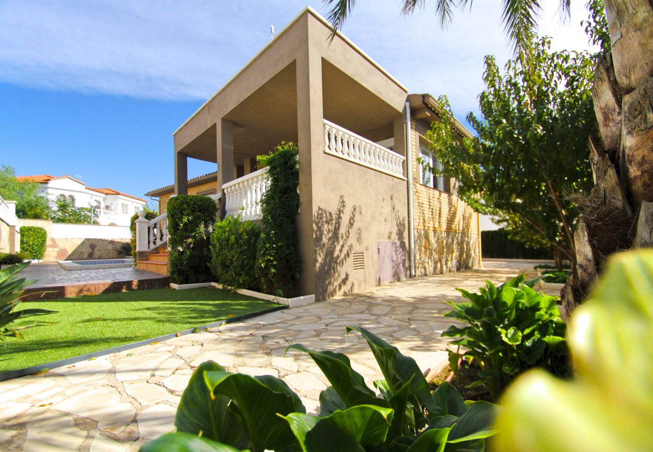 Villa en Miami Playa - Villa con piscina privada en PINO ALTO Villa en Miami Playa - Villa con piscina privada en PINO ALTO